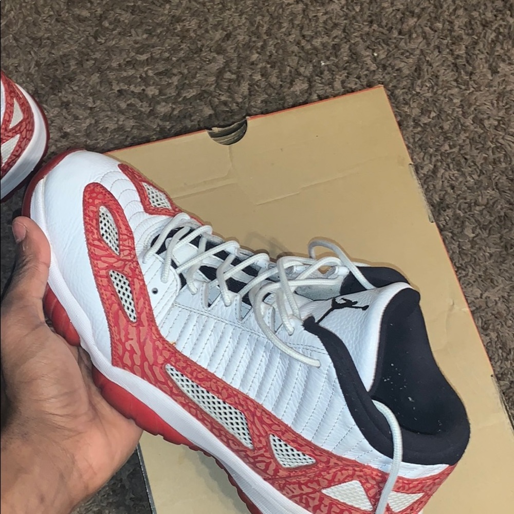 Jordan IE 11 Lows